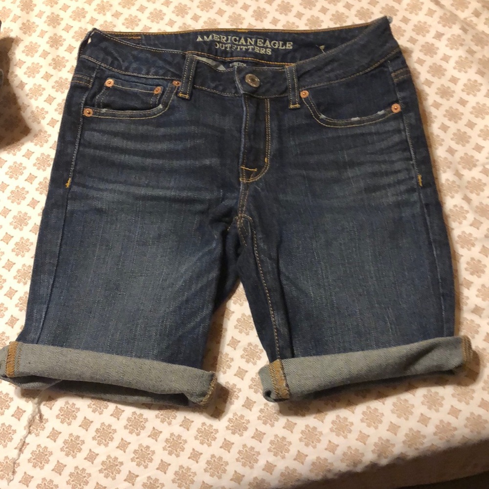 American eagle Bermuda shorts